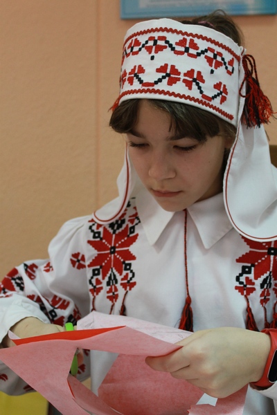 «Узоры можно без конца читать…»
