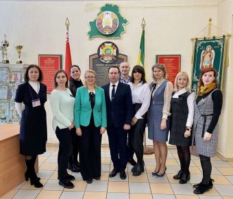 Участники областного клуба "Зорнае крыло" делятся опытом